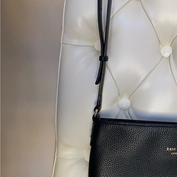 Kate Spade crossbody handbag! - Picture 3 of 3